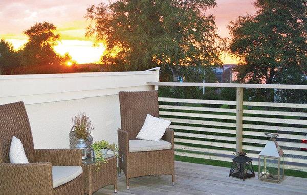 Luxus Ferienhaus Schweden für 8 Personen in Ölmanäs, Balkon